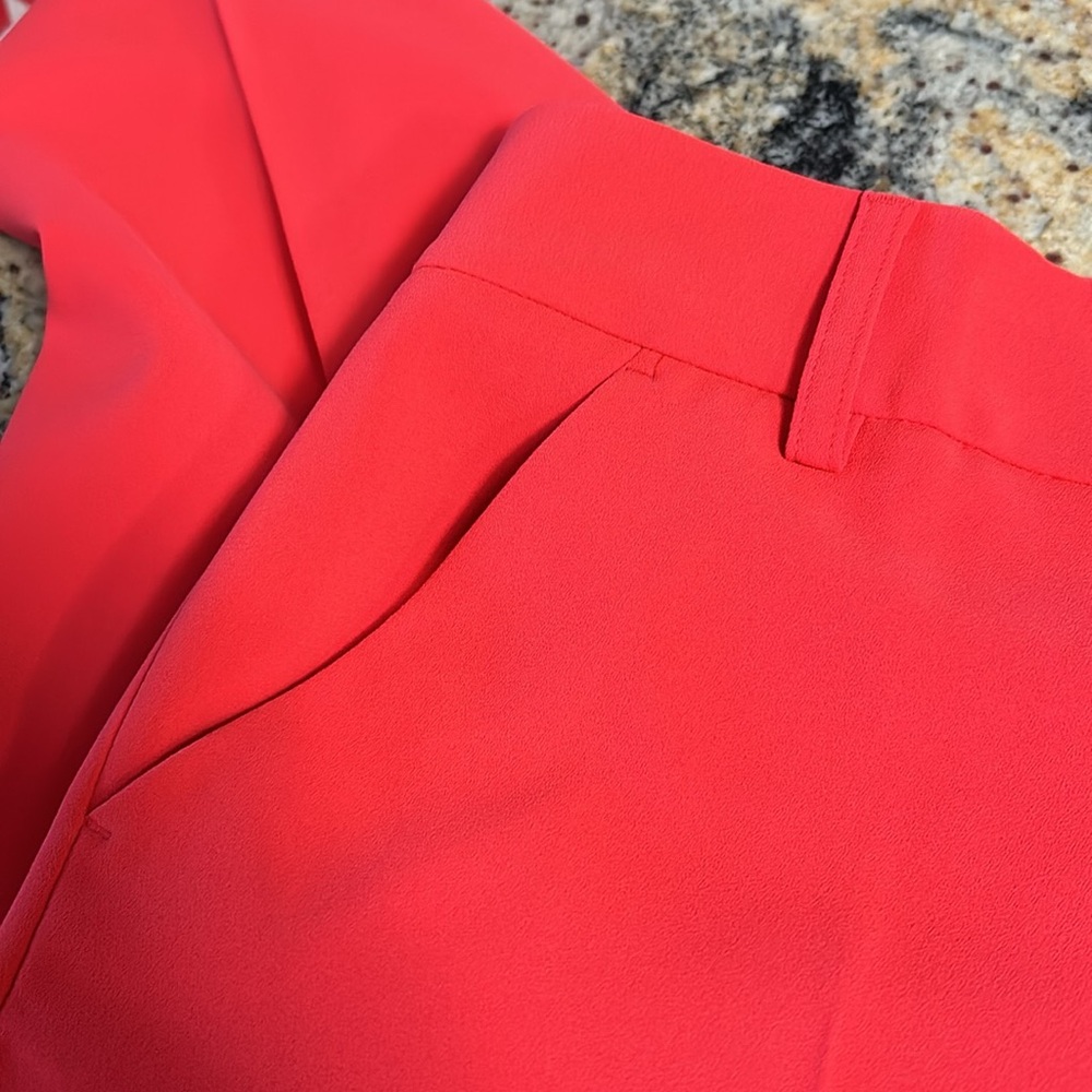 Alice + Olivia high rise slim cut trousers in poppy red - Picture 10 of 12